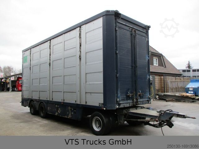 Horse transport trailer MENKE-JANZEN 4.Stock Viehanhänger m. Aggregat Hubdach Tränke
