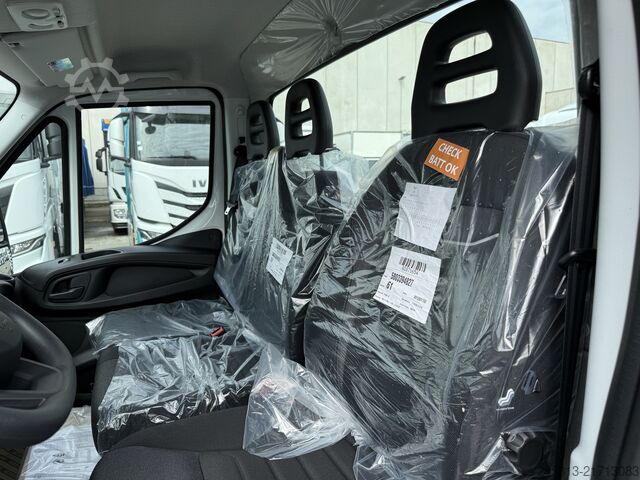 Transporter Fahrgestell Iveco DAILY 35-180