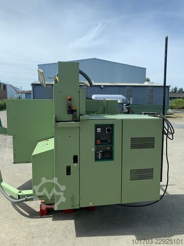 Universal CNC Milling Machine MAHO MH 600 E2