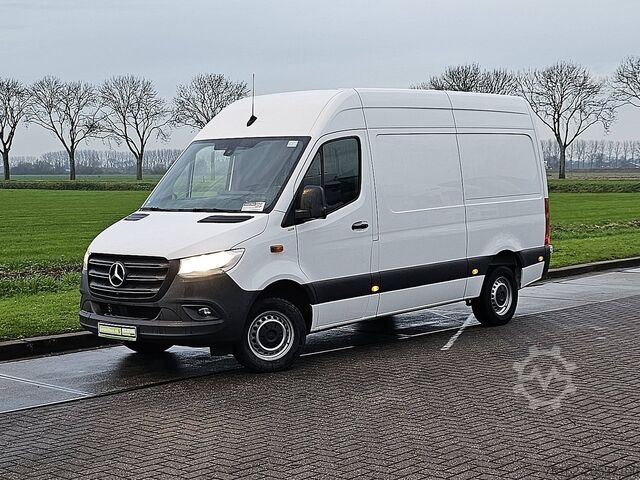 Hochdachkombi MERCEDES-BENZ SPRINTER 317 L2H2 Mbux Navi RWD!