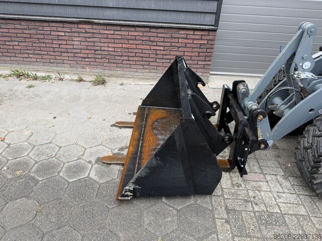 GIANT G2700 HD+ mini loader 2025 €475 LEASE GIANT G2700 HD+ minishovel 2025 €475 LEASE