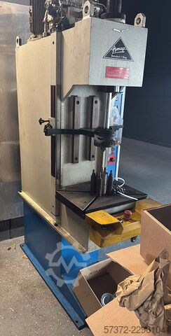 Hydraulic Single-Column Press Hymag HE 6 TME SO 6