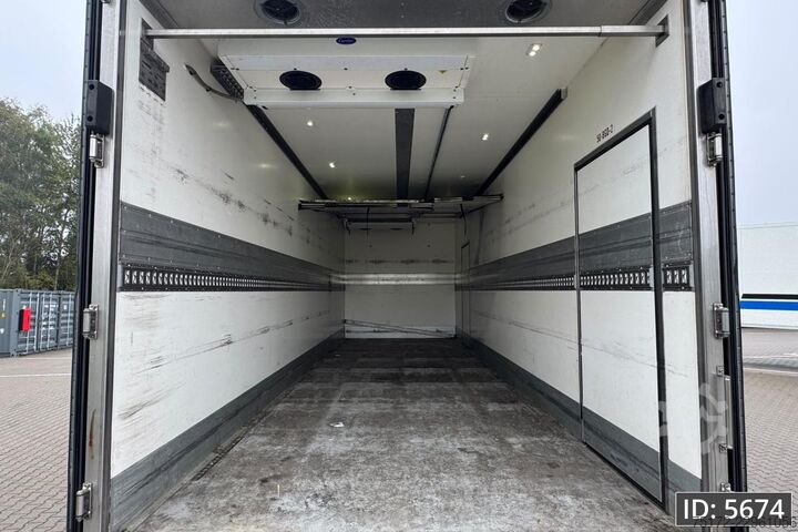 Refrigerated/frozen transport Mercedes-Benz Antos 1824 Day Cab, Euro 6, / Carrier MT / Carg...