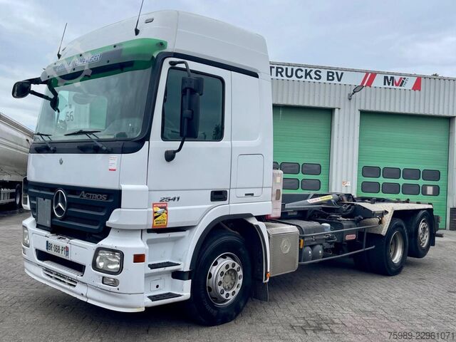 Hook arm system Mercedes-Benz Actros 2541 493099 km original,  3 pedals,