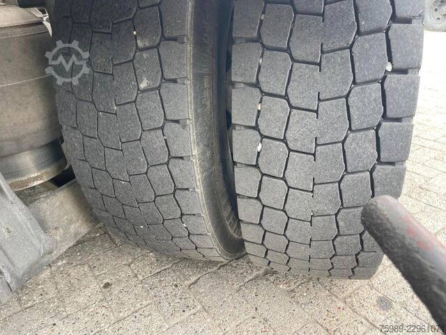 Hook arm system Mercedes-Benz Actros 2541 493099 km original,  3 pedals,