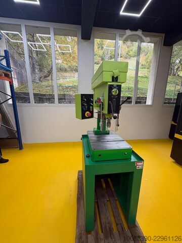 Upright drilling machine ACIERA 22VA