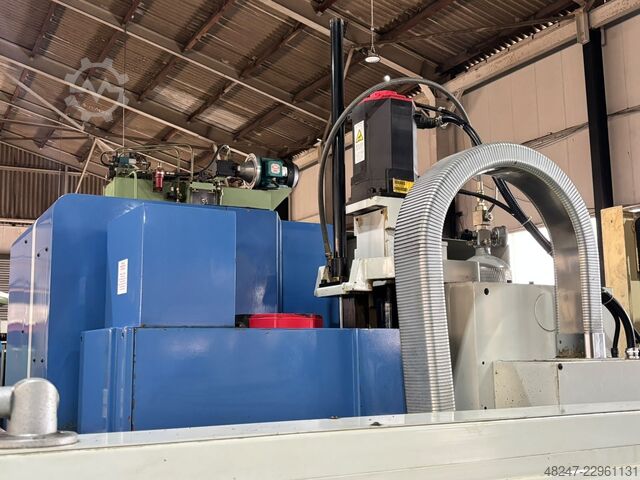 Vertical machining center DAHLIH MCV 1020