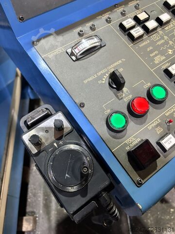Vertical machining center DAHLIH MCV 1020