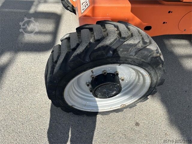 Articulated boom lift JLG 340AJ (4566)