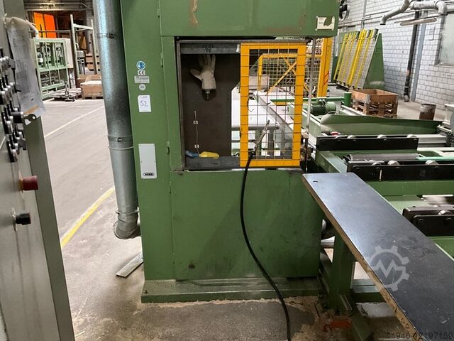 Bandsaege mit Beschicktisch HEMA UH900