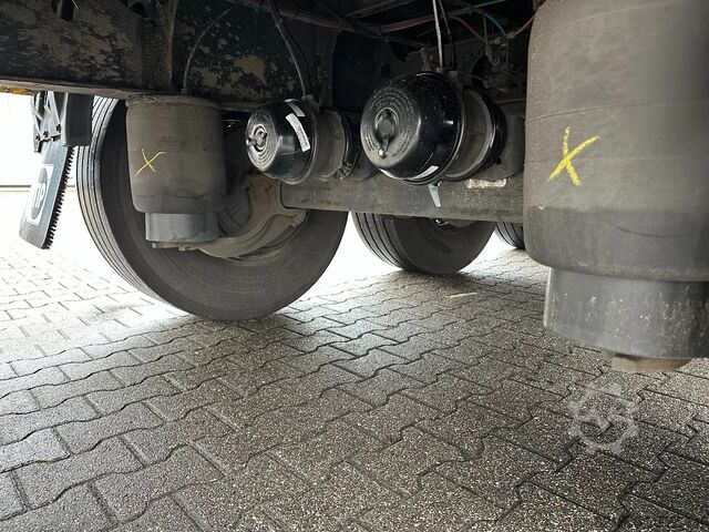 Sliding tarpaulins Krone Schuifzeil -Dak Met Borden / BPW-Assen