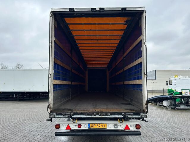 Sliding tarpaulins Krone Schuifzeil -Dak Met Borden / BPW-Assen