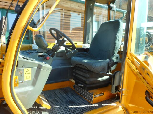 Telescopic loader JLG 4013