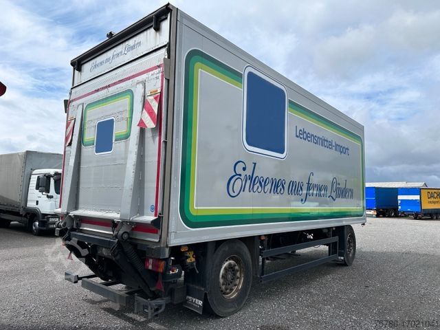 Box trailer SCHMITZ CARGOBULL KO 18 ISO Koffer / LBW 1500 kg