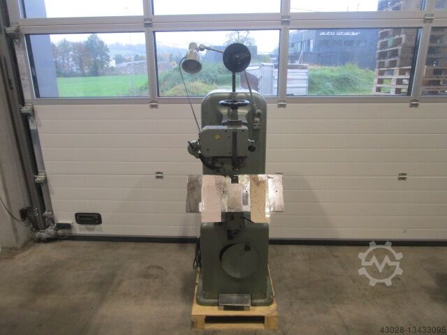 STITCHING MACHINE HANS MÜLLER B1