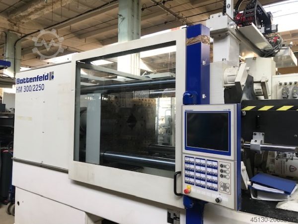 Injection molding machine Battenfeld HM 300/2250S