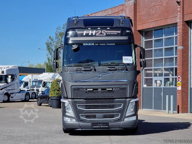 Standard-SZM Volvo FH 13.540 Globetrotter XL 6x2 - "25 year editio...