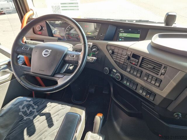 Standard-SZM Volvo FH 13.540 Globetrotter XL 6x2 - "25 year editio...
