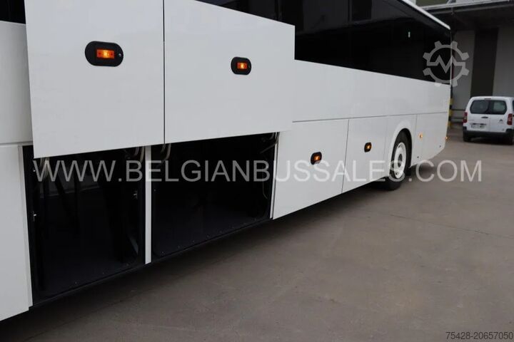 Intercitybus Iveco Evadys 13m / Rear door / 3-Point seat belts / N...