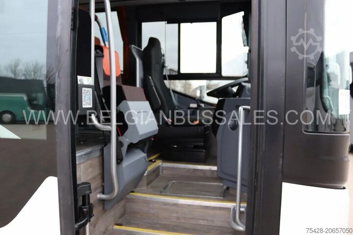 Intercitybus Iveco Evadys 13m / Rear door / 3-Point seat belts / N...