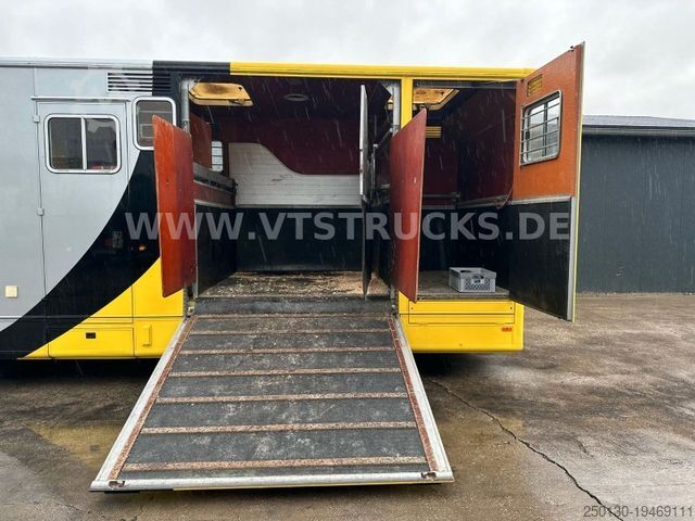 Viehtransporter LKW MAN Niehoff Pferdeaufbau mit Wohnabteil