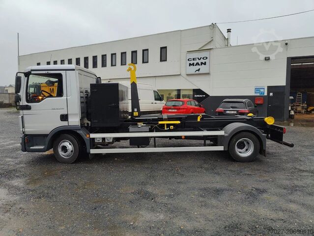 Hook arm system MAN TGL 12.250 with NEW Containersystem / Hooklift ...