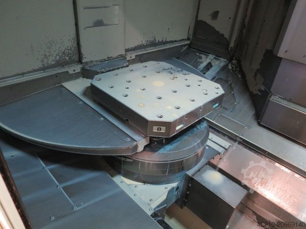 Horizontal Bearbeitungszentrum MAKINO A61-A60