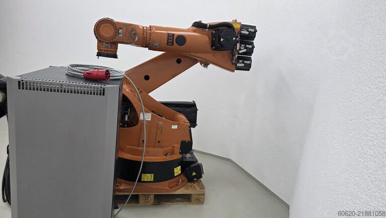 Industrial robot KUKA VKR 210 R2700 + (V)KR C2 ed05