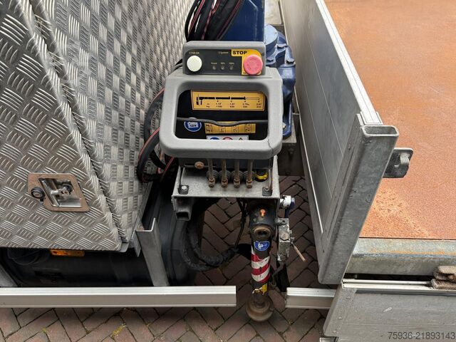 Platform truck with crane Iveco Daily 40C18 3.0 Hi Matic Openlaadbak 3.7m Amco ...