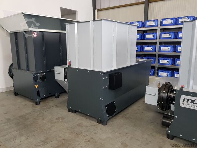 Wood chipper, shredder, chipper mütek MRZ 830 ECO