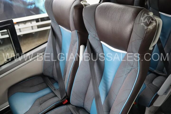 Coach Irizar I8