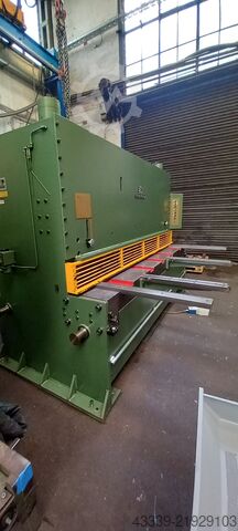 Hydraulic guillotine shear KRAMER TM 3  Hdyr. 2000