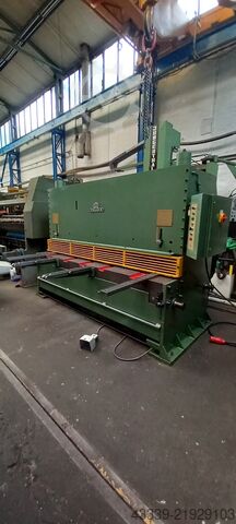 Hydraulic guillotine shear KRAMER TM 3  Hdyr. 2000
