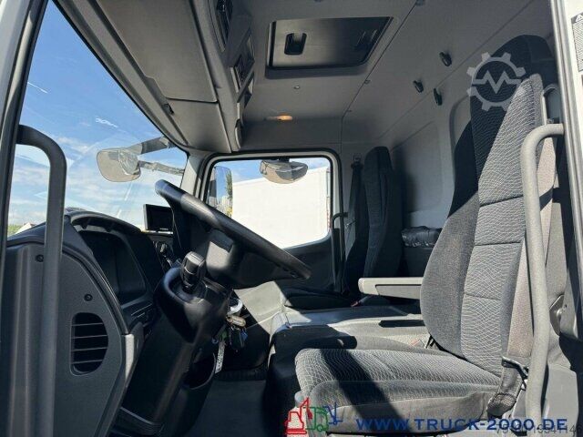 Transporter mit Koffer Mercedes-Benz Atego 818 Lang Koffer 7,3 m LBW BÄR 1.000kg