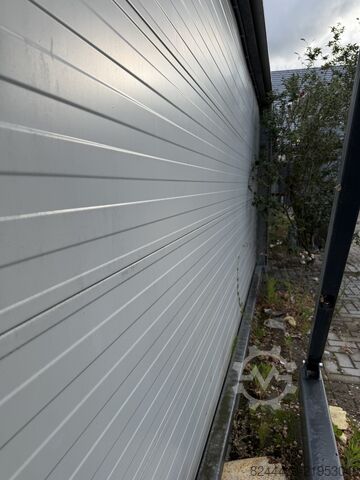 Double sliding gate & fencing (84 m)  