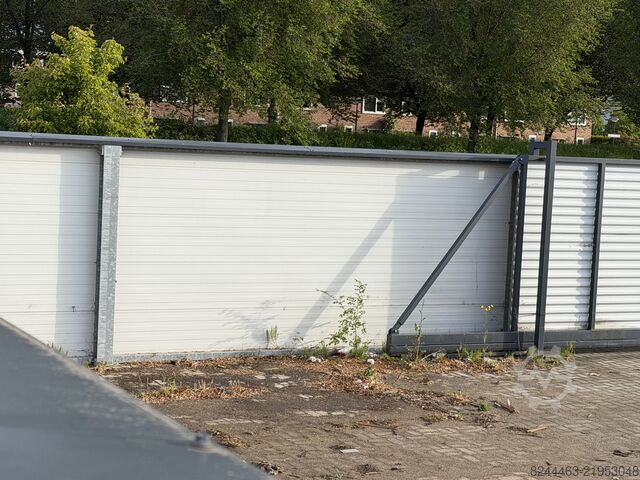 Double sliding gate & fencing (84 m)  