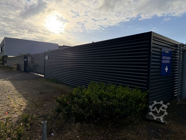 Double sliding gate & fencing (84 m)  