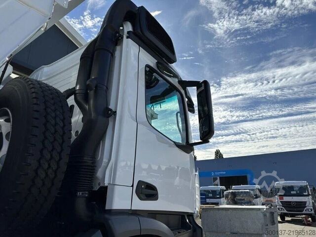 Tipper Mercedes-Benz Arocs 4140 K 8x4/4 Meiller Tipper (40 units)