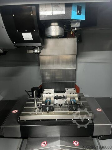 Vertical machining center HURCO VMX 24 i