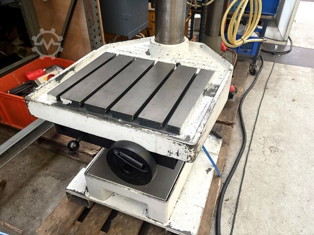 Upright drilling machine Alzmetall AC 32