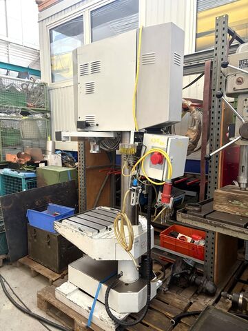 Upright drilling machine Alzmetall AC 32