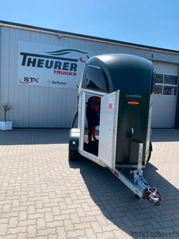Horse transport trailer BÖCKMANN Champion R   Aluboden / Sattelkammer