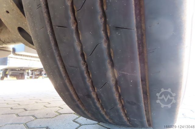 Holztransport Auflieger PAVIC Holzauflieger mit Schemel und Rungen