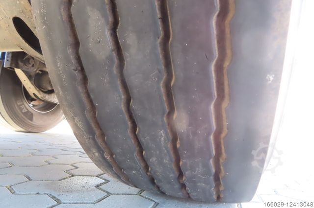 Holztransport Auflieger PAVIC Holzauflieger mit Schemel und Rungen