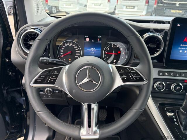 Minibus Mercedes-Benz T 180 Progressive 7 Sitze Kamera AHK Ambiente