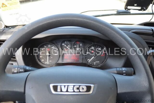 Minibus Iveco Indcar Mobi / 8.6 m  / Euro 6 / Scolaire Airco
