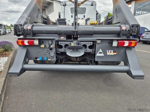 Skip truck MERCEDES-BENZ Arocs 2643 L 6x2/4 VDL AHK Funk Vorlaufachse