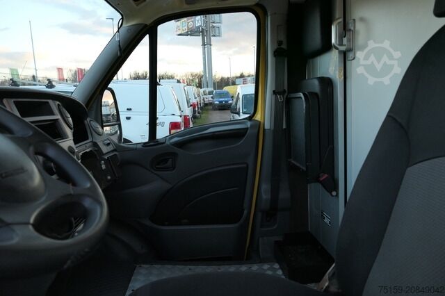 Transporter mit Koffer iveco Daily 35 S11 C30C AUTOMATIK KAMERA Regale LUFT DURCHGANG EURO-5 CoC