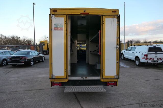 Transporter mit Koffer iveco Daily 35 S11 C30C AUTOMATIK KAMERA Regale LUFT DURCHGANG EURO-5 CoC