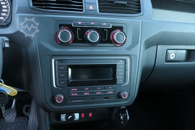 Kastenwagen Volkswagen Caddy 2.0 TDI 4Motion 2-Sitzer Klima Tempomat Werkstatteinbauten COC